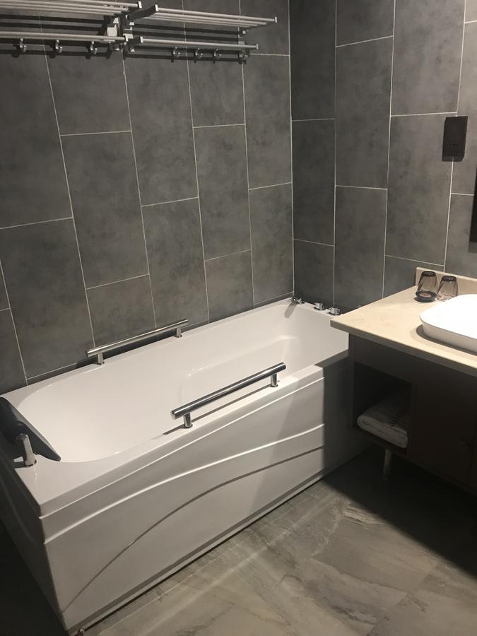Manxin Hotel Shanghai Xujiahui Eksteriør billede
