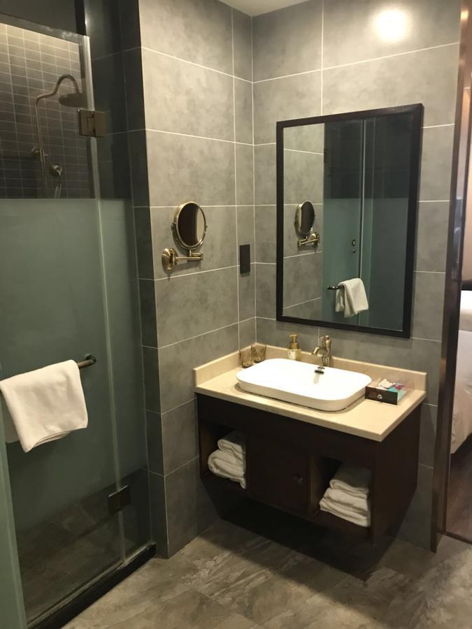 Manxin Hotel Shanghai Xujiahui Eksteriør billede